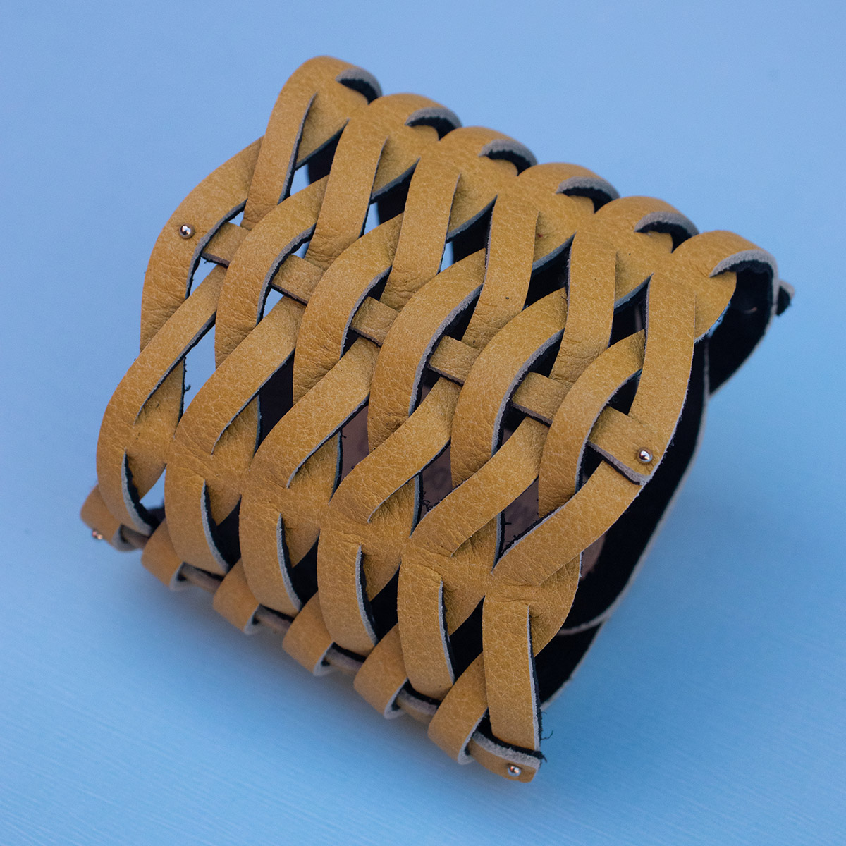 pulsera lazos cuero metalizado maison domecq